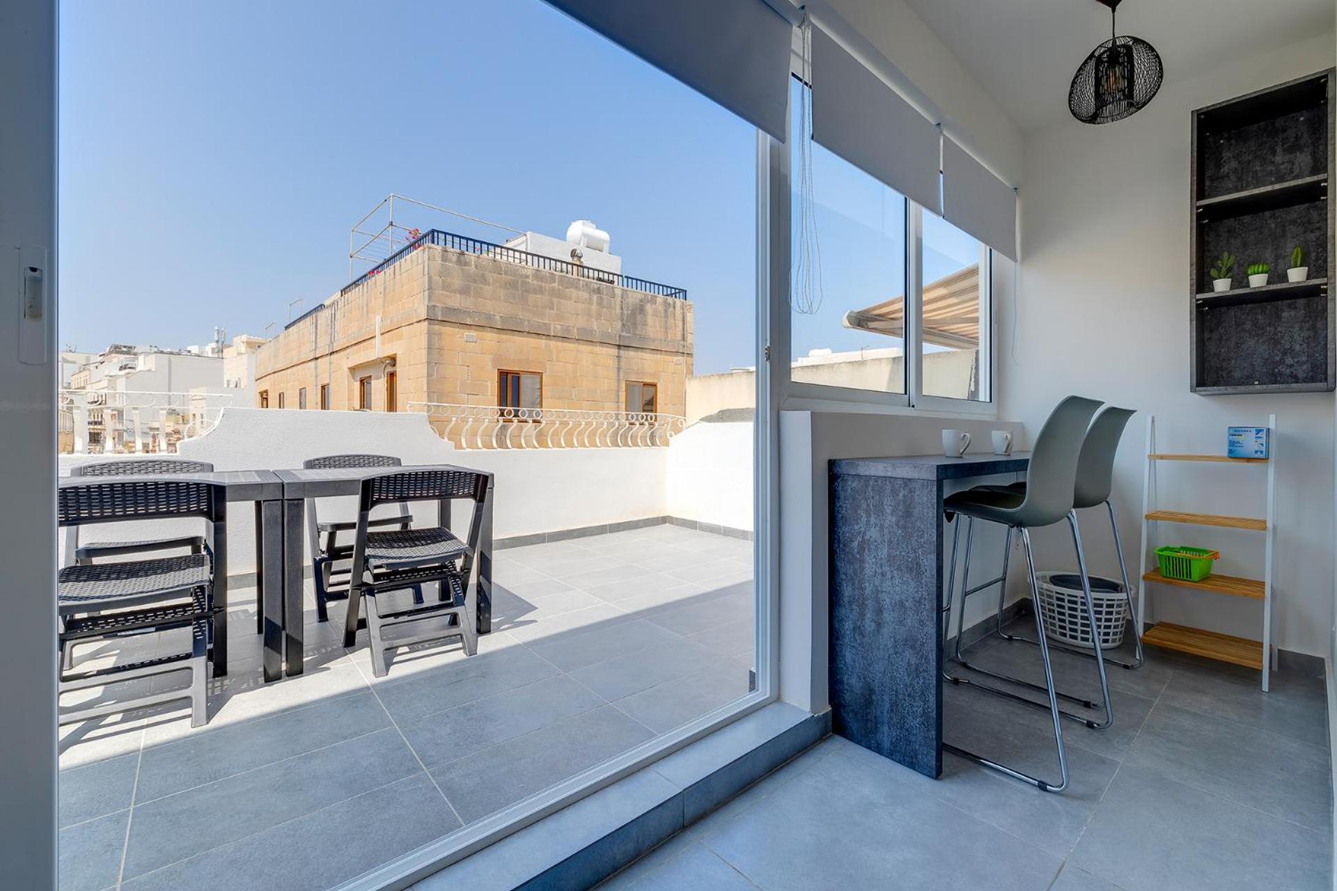 Stunning 2Br Holiday Penthouse In Central 斯利马 外观 照片